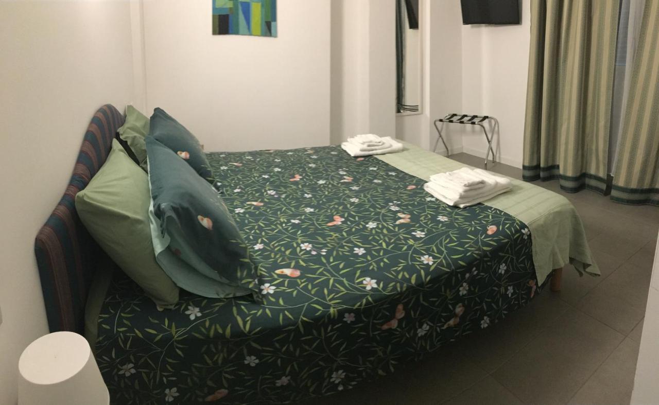 Guesthouse Villa Jung บอร์ดิเกรา ภายนอก รูปภาพ