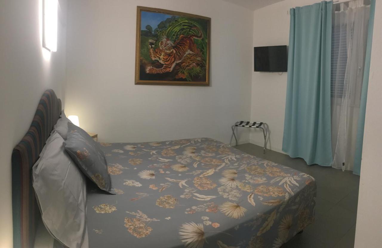 Guesthouse Villa Jung บอร์ดิเกรา ภายนอก รูปภาพ