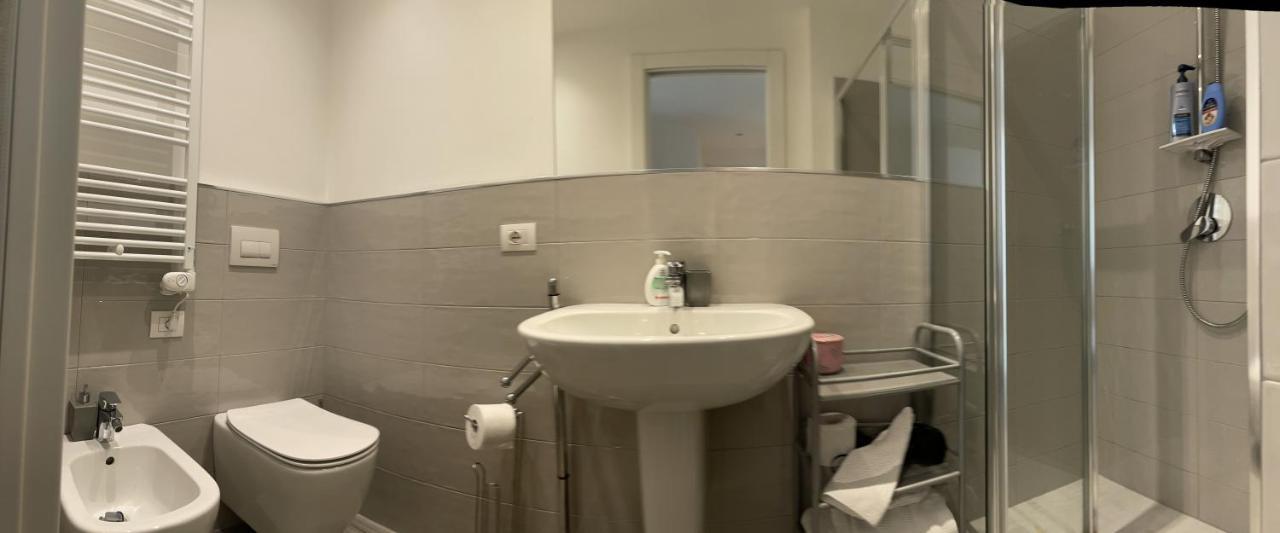 Guesthouse Villa Jung บอร์ดิเกรา ภายนอก รูปภาพ